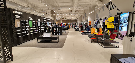 نايكي (Nike) - مول مصر